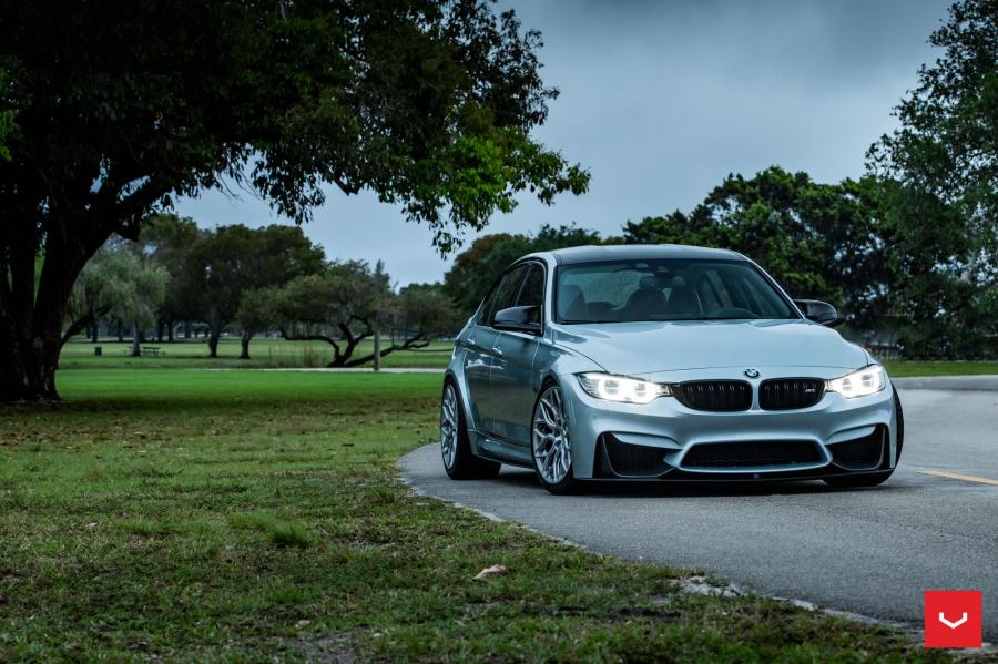  BMW M3 Sedan on Vossen Wheels (HF-2) 2019 года  (фото 9 из 25)